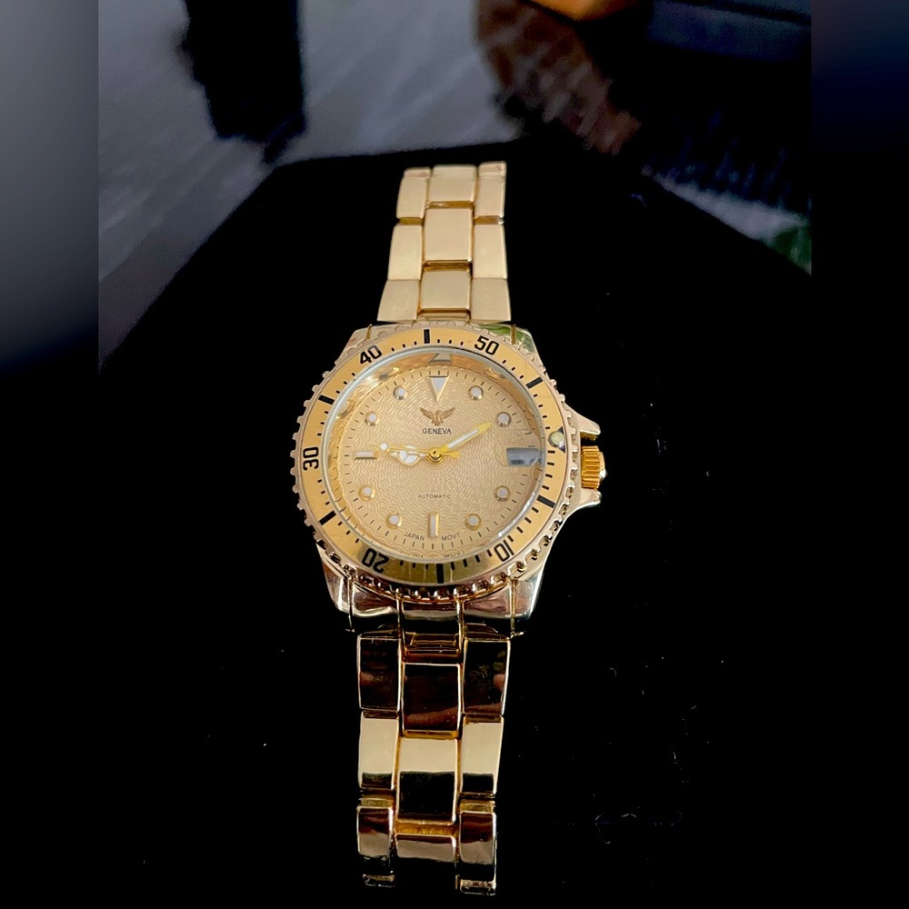 🌸GENEVA watch in gold unisex automatic new🌸